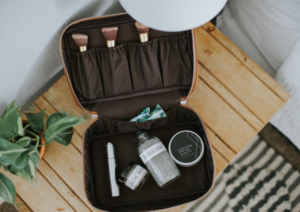 The Vanity - Caramel