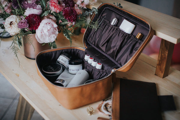 The Vanity - Caramel